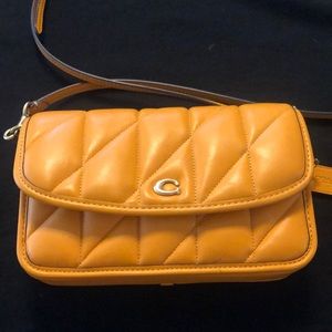 AUTH Coach crossbody
